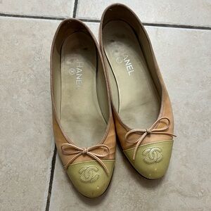 CHANEL Women's Tan and Yellow Ballet Flats